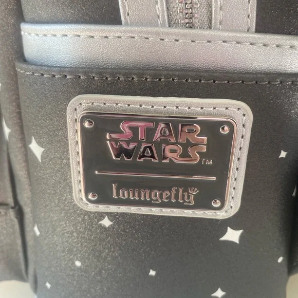 LOUNGEFLY STAR WARS Mandlorian & Grogu Baby Yoda Glow in the Dark Mini Backpack - Picture 7 of 13